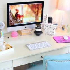 WHATOOK Llama Night Light, Llama Gifts For Girls, LED Alpaca Night Lamp For Kids Bedroom, Light Up Llama Decor Signs Wall Table Bedside Decoration For Girls Room, Christmas Birthday Llama Gifts -Xmas Lighting Shop 617qaeWEjqL. AC SL1001