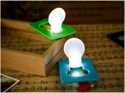 Inovat 10PCS / 10 X Mini Led Credit Card / Portable / Card Pocket Light Bulb Lamp Christmas Card / Switch Card Sharp Led Light Bulb Blue Card With White Color Light -Xmas Lighting Shop 61PEuWCEyoL. AC SL1070