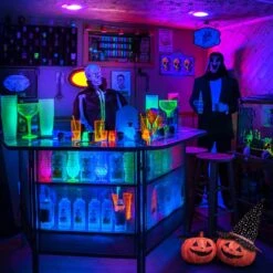 Onforu 2 Pack 120W Equiv LED Black Light Bulb, BR30 E26 Blacklight Bulbs For Glow In The Dark, 385-400nm, 15W Black Light Flood Light For Halloween Christmas Party, Body Paint, Fluorescent Poster -Xmas Lighting Shop 71MCTPPsYvL. AC SL1200