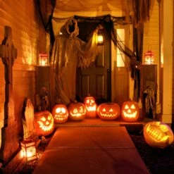 Morsatie 【Upgraded】 LED Flame Light Bulbs, 4 Modes Flickering Light Bulbs With Gravity Sensor, E26 Fire Light Bulb For Halloween, Christmas, Party, Porch, Patio, Indoor Outdoor Decoration-4 Pack -Xmas Lighting Shop 71Swkp9d0OL. AC SL1500