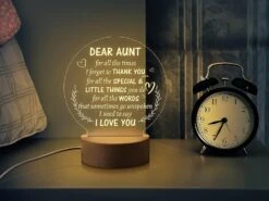 PRSTENLY Aunt Gifts Night Light, To My Auntie Gifts Personalized Engraved Lamp With Wooden Base, Christmas Mothers Day Birthday Gifts For Aunt From Niece Nephew -Xmas Lighting Shop 71aI1ALvDL. AC SL1500