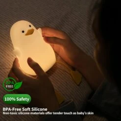 YuanDian Cute Seagull Night Light, Gifts For Women Teen Girls Baby,Night Lights For Kids Bedroom Kawaii Room Decor, Cute Christmas Duck Silicone Nightlights For Children Toddler -Xmas Lighting Shop 71pGi4ObsyL. AC SL1500