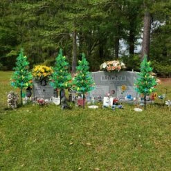 Upgraded Set Of 4pcs Solar Christmas Tree Lights Outdoor Decorations, With 80 LEDs Solar Christmas C6 Strawberry String Lights For Outside Yard,Patio,Garden,Grave,Cemetery Xmas Ornaments(Multicolor) -Xmas Lighting Shop 81IFhRehK0L. AC SL1500