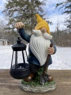 VP Home Earnest Garden Gnome With Lantern Solar Powered LED Outdoor Decor Light (Yellow Hat) Great Addition For Your Garden, Solar Powered Light Garden Gnome, Christmas Decorations Gifts -Xmas Lighting Shop 91n6STSxrPL. AC SL1500